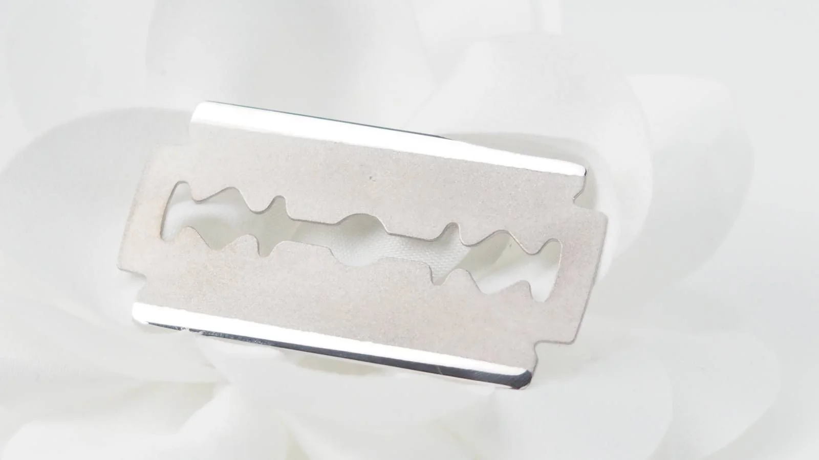 Pendentif Dinh Van Lame de Rasoir en or blanc - Image 3