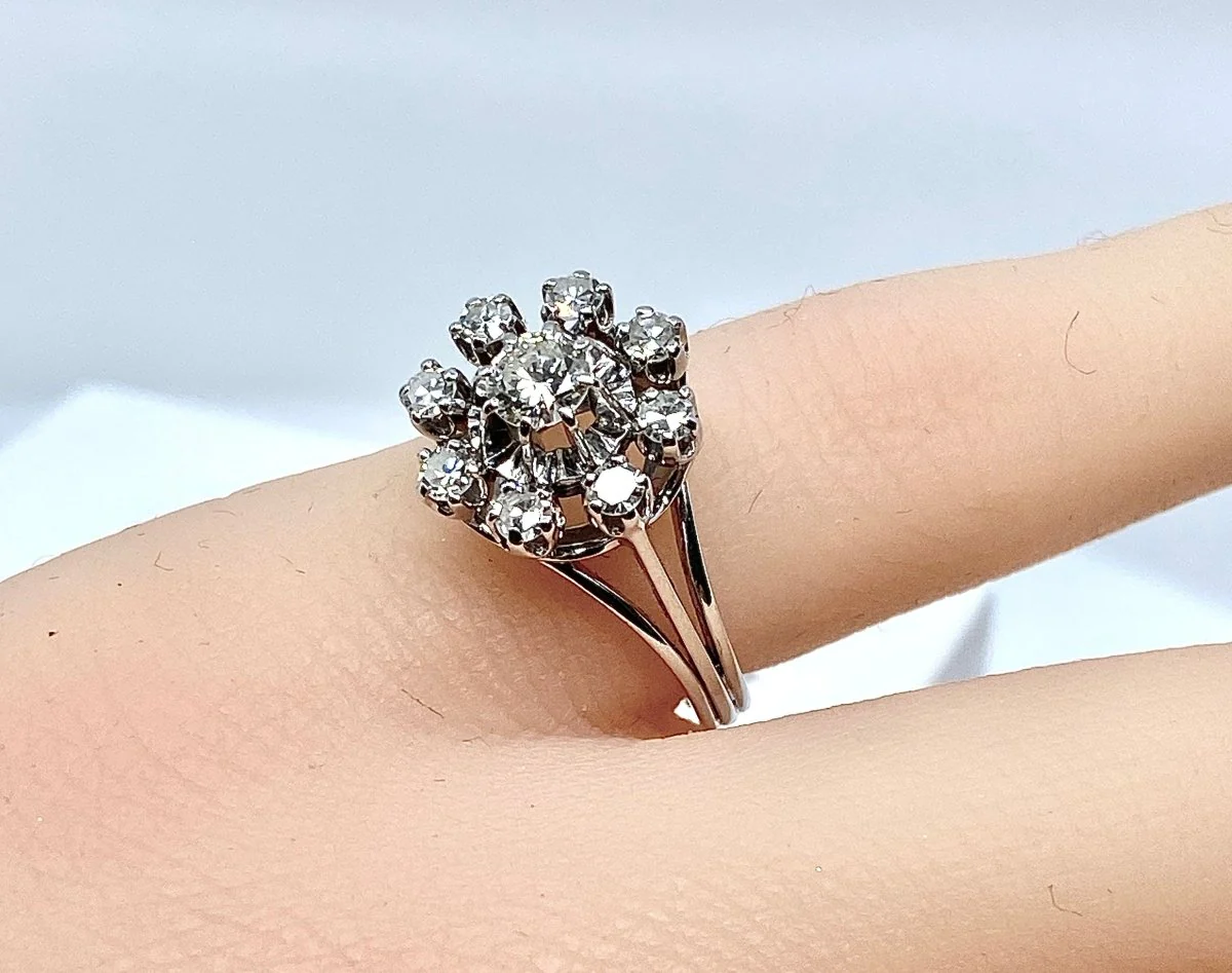 Bague marguerite en or 18 carats et diamants - Image 3