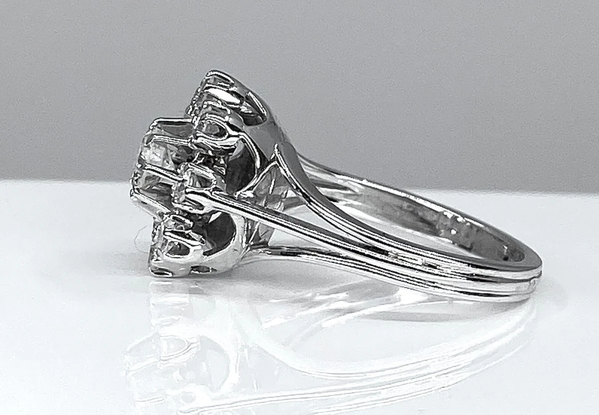 Bague marguerite en or 18 carats et diamants - Image 5