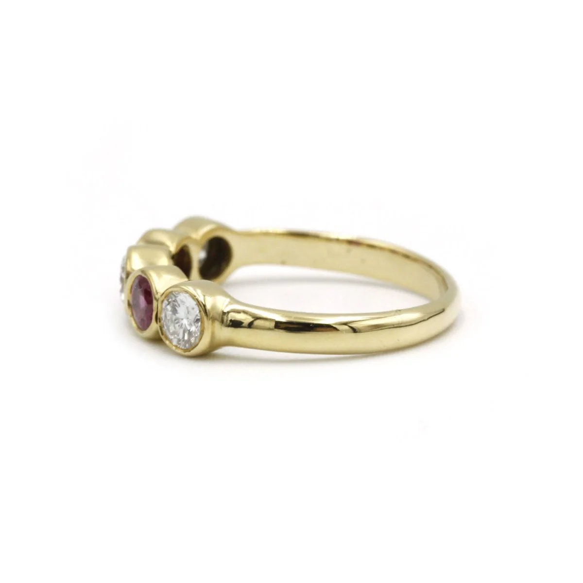 Bague Alliance en or jaune, rubis et diamants - Image 4