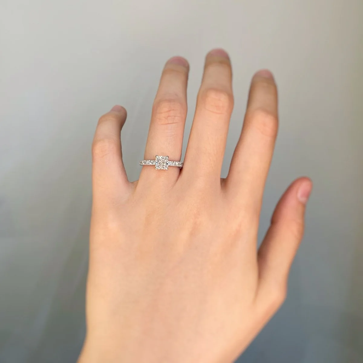 Solitaire accompagné - 1,02 carat G VS2 - Image 5