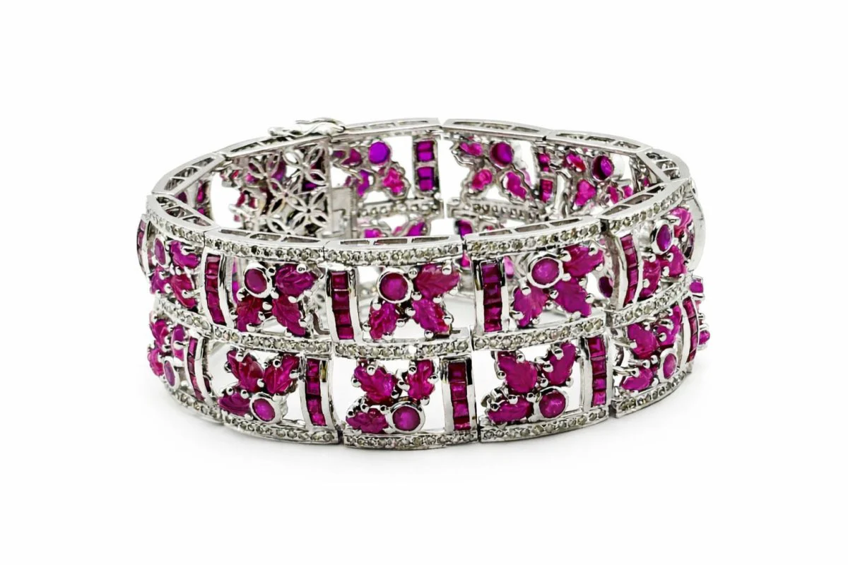 PULSERA DE ORO BLANCO CON RUBÍES