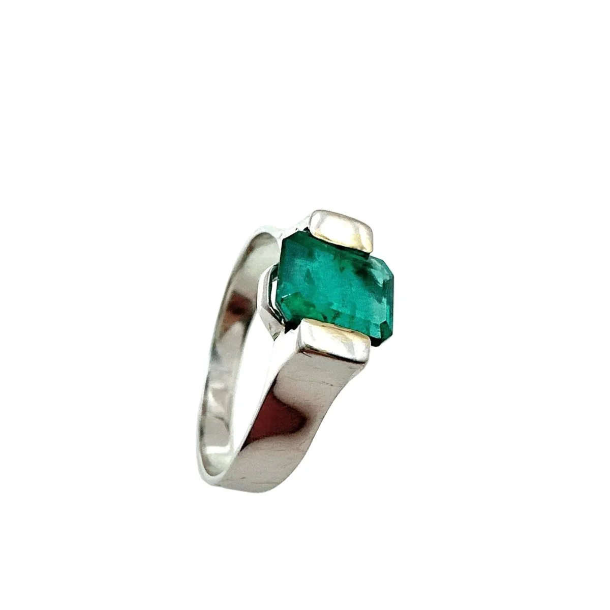 Bague en or blanc et émeraude - Image 3
