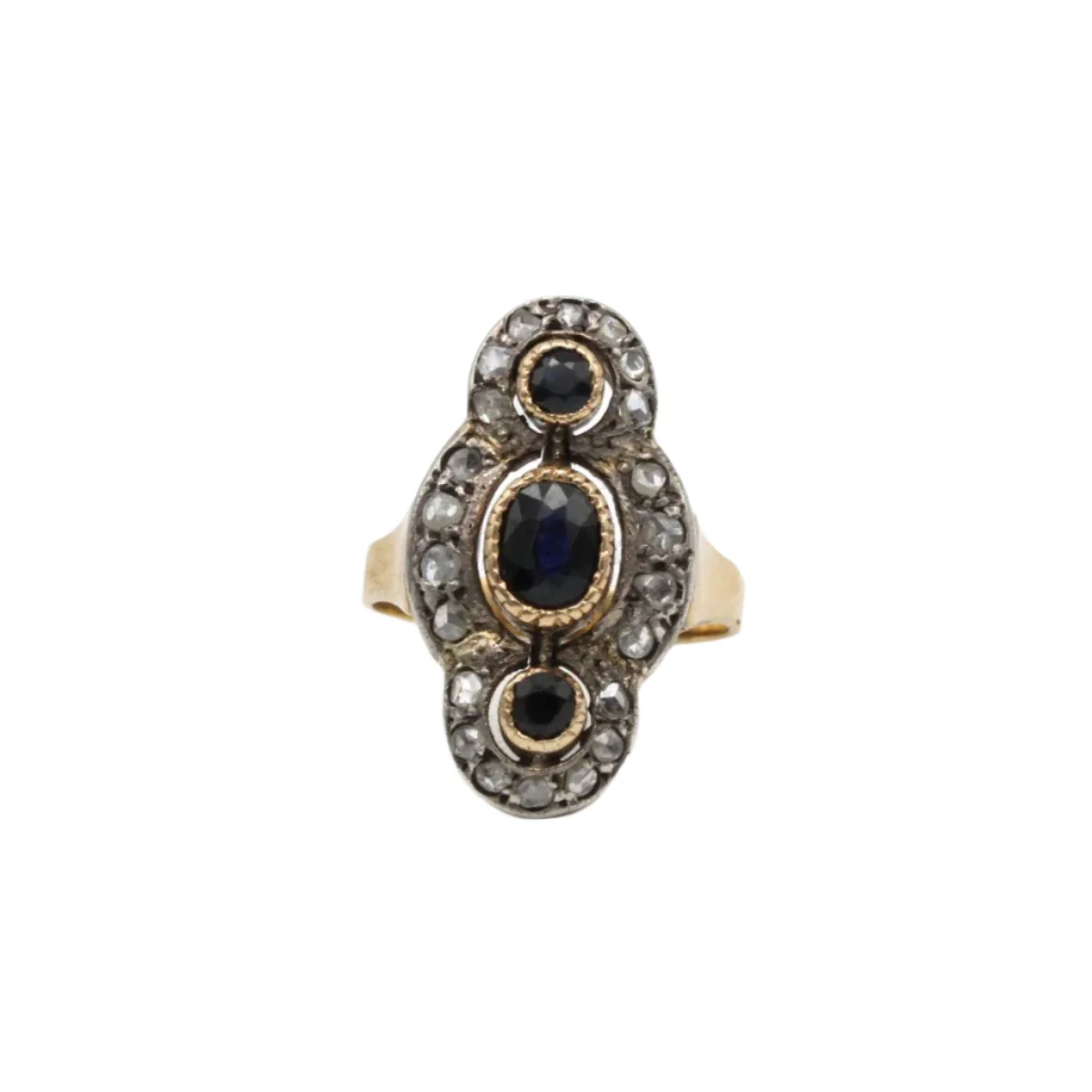 Bague en or jaune, argent, saphirs et diamants