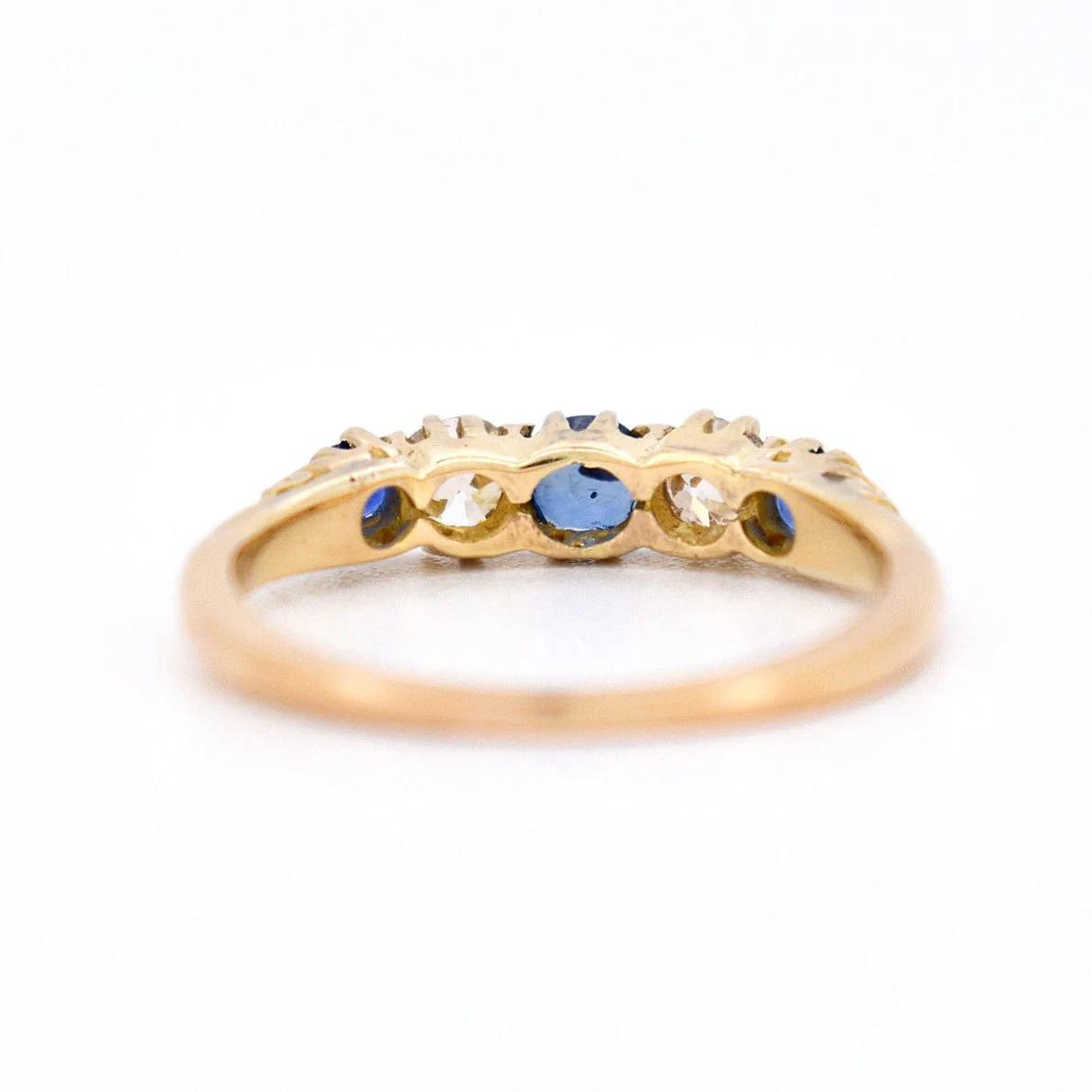 Bague Jarretière Belle Époque, Or 18 carats, Saphirs et Diamants Naturels - Image 5
