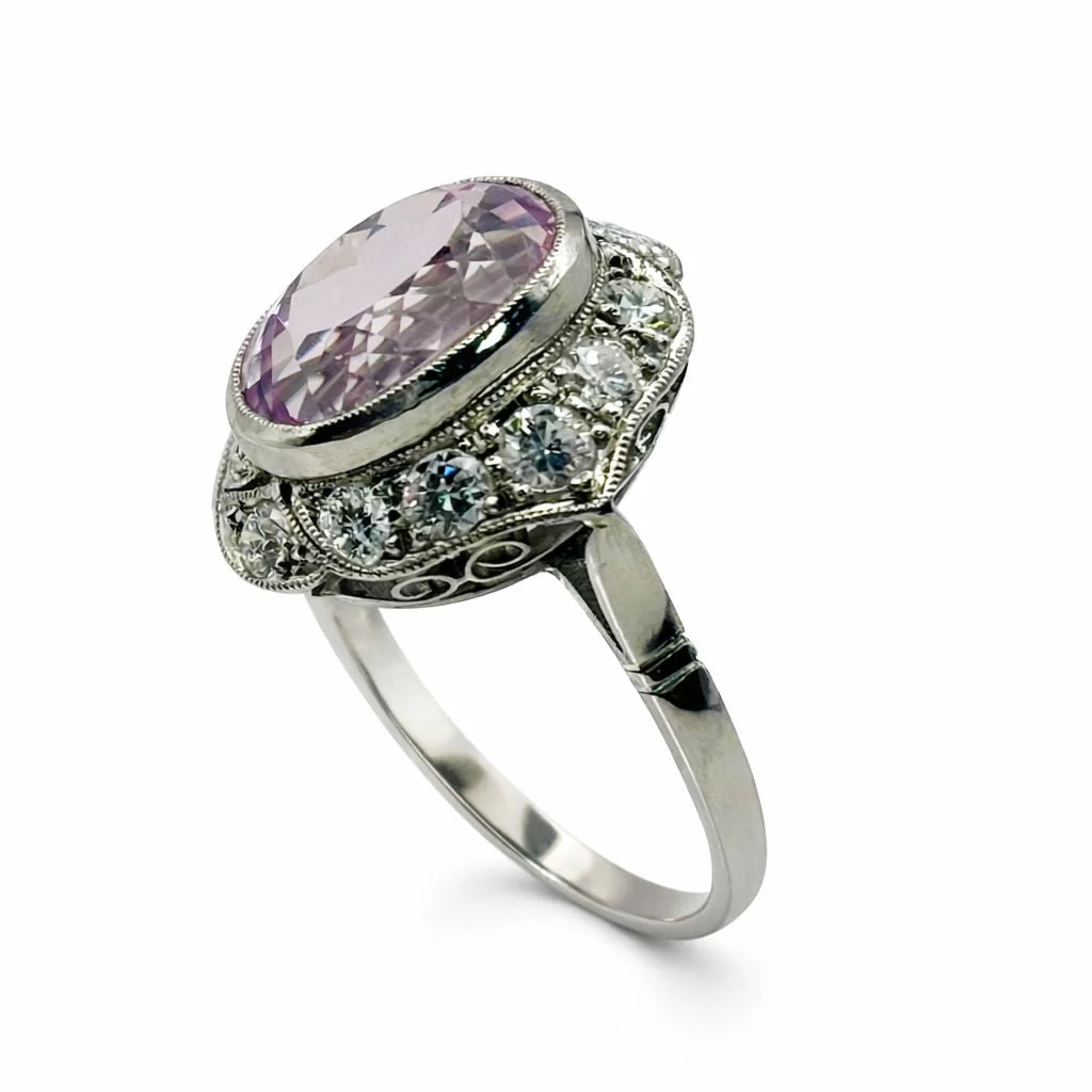 ANILLO EN PLATINO CON DIAMANTES Y KUNZITA - Image 2