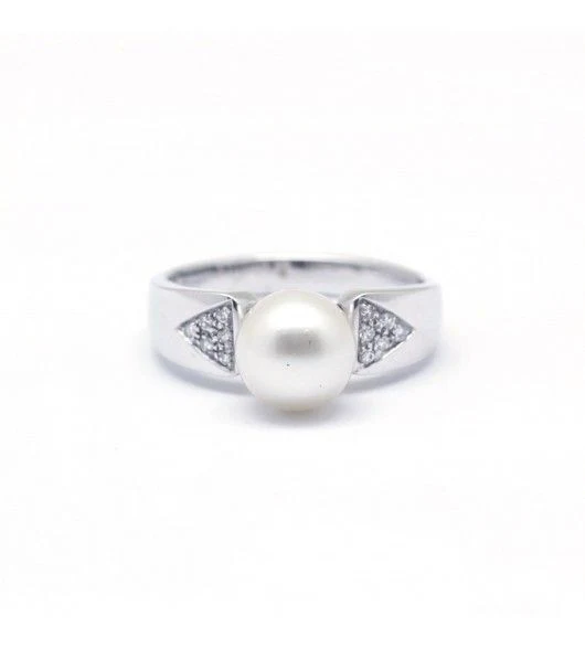 Bague - Or. perle et diamants