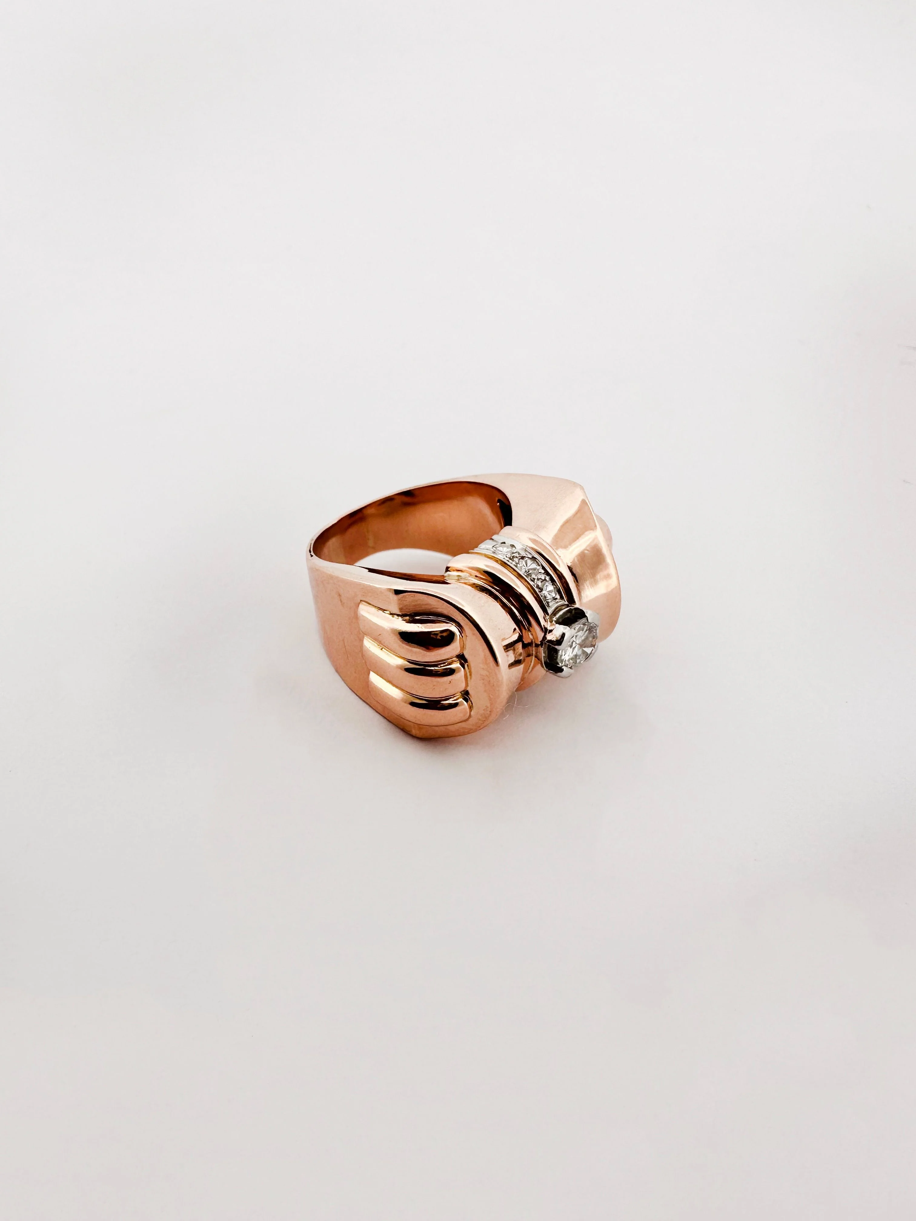 Bague Tank nœud en or rose et diamants - Image 2