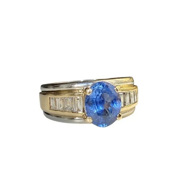 Bague en or jaune et blanc, saphir et diamants