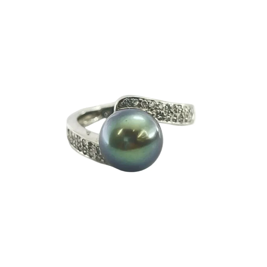 Bague Solitaire en or blanc, perle et diamants