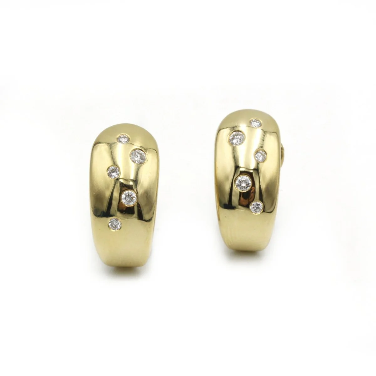 Boucles d'oreilles en or jaune et diamants