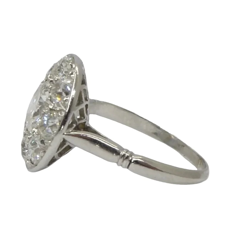 Bague Marguerite en platine et diamants - Image 5