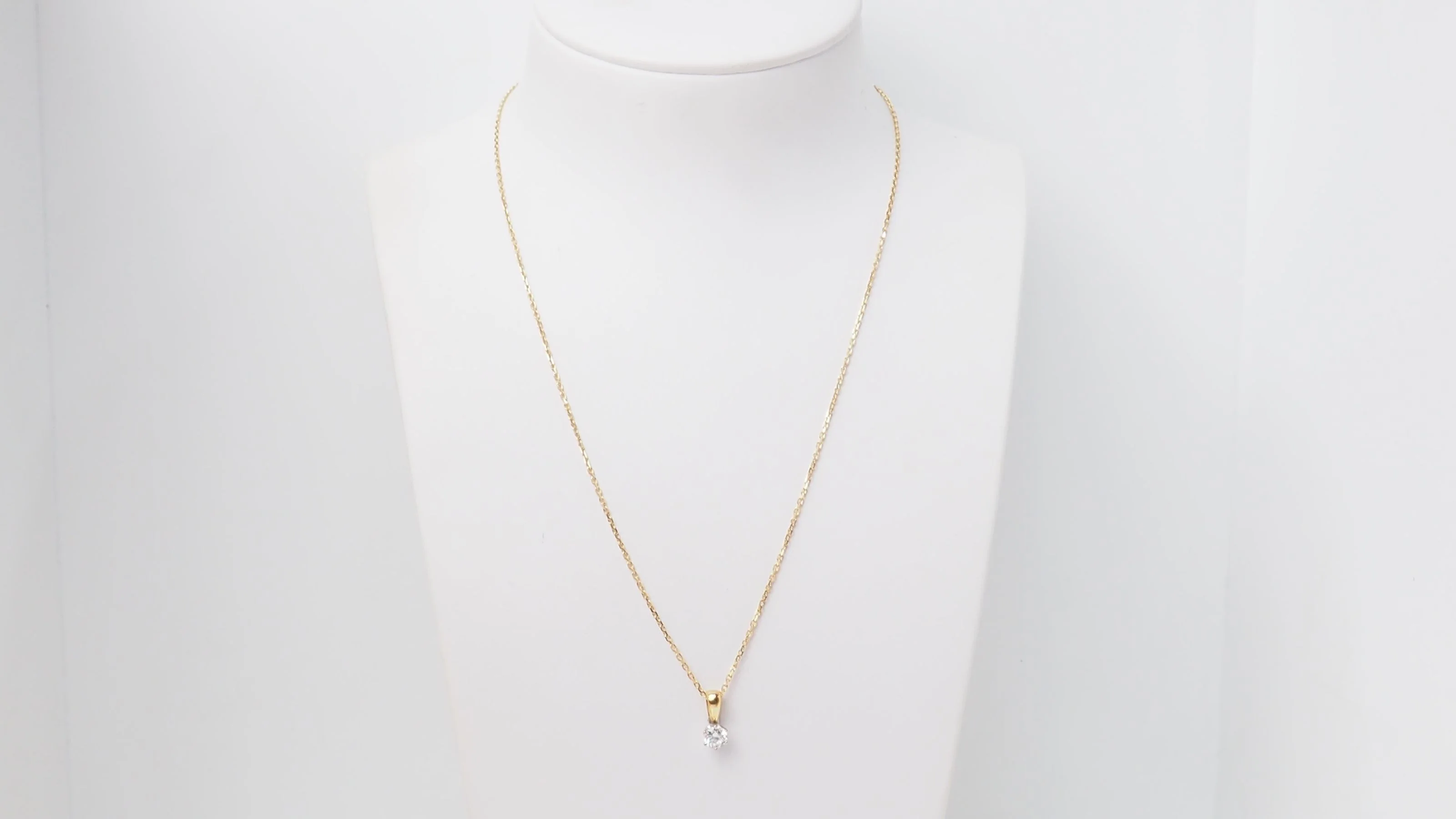 Collier soliatire en or jaune et diamants - Image 2
