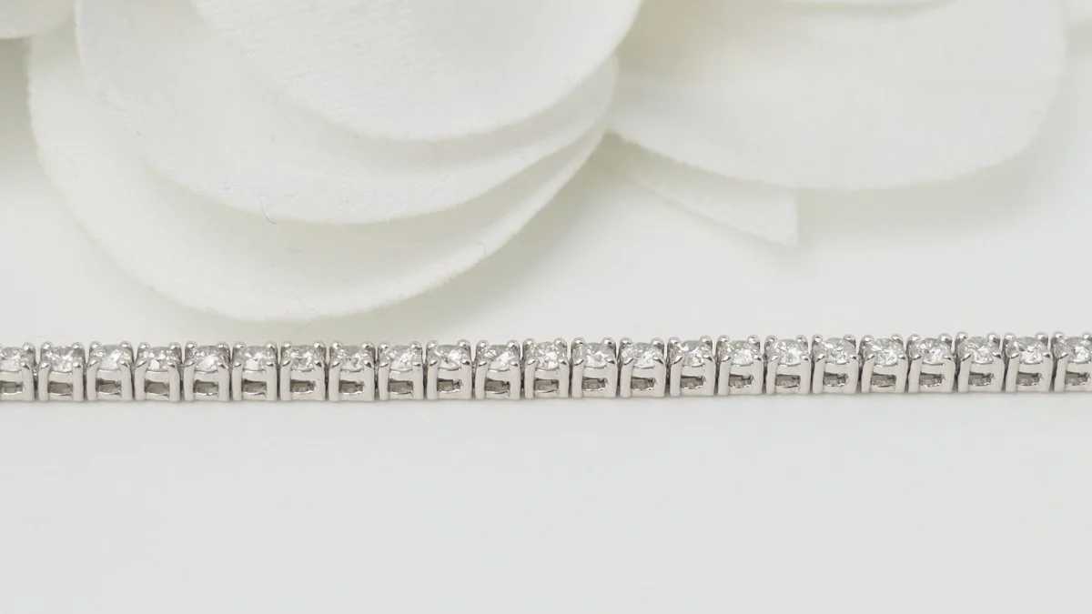 Bracelet rivière en or gris et diamants 2,04cts - Image 6