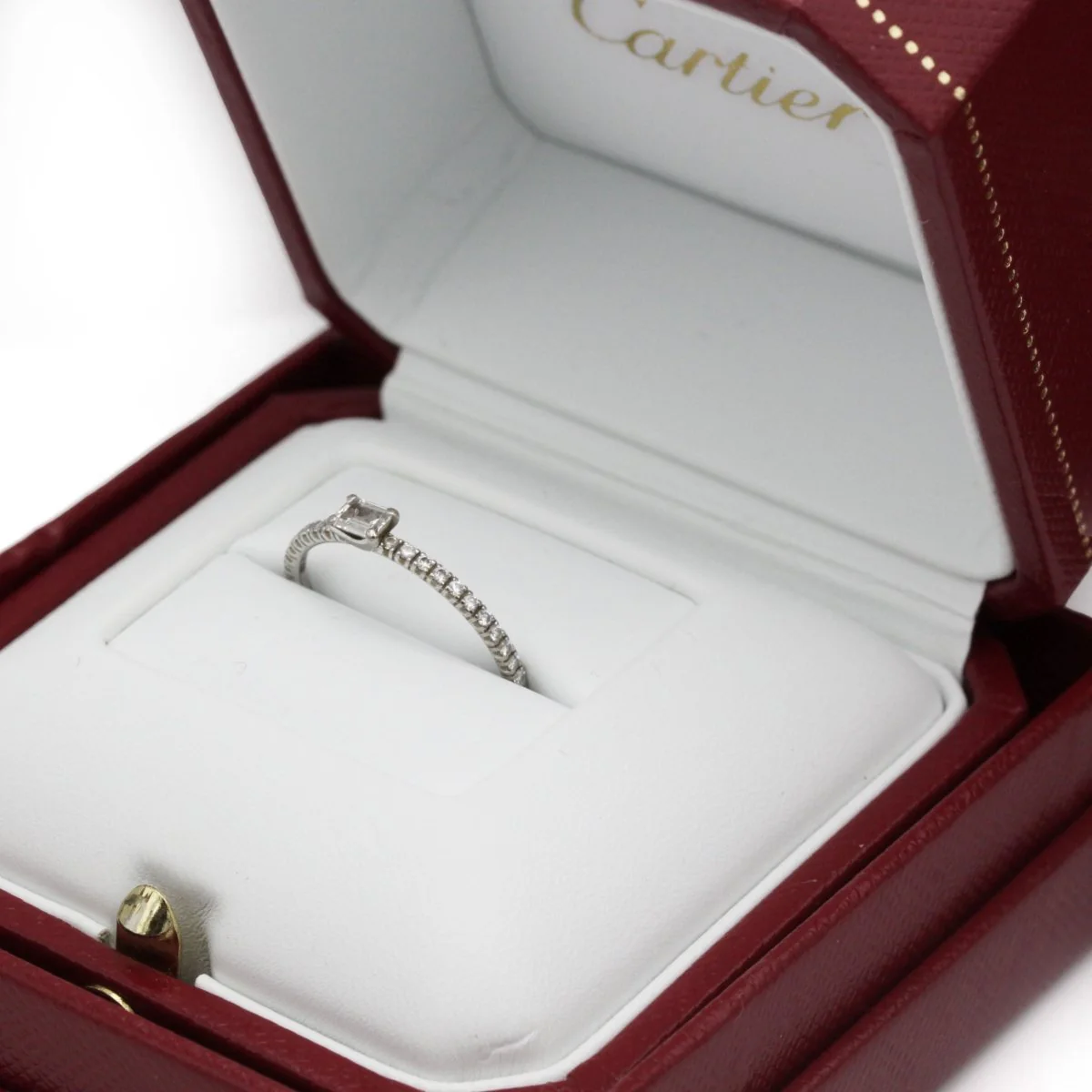 Bague Solitaire CARTIER "Étincelle" en or blanc et diamants - Image 5