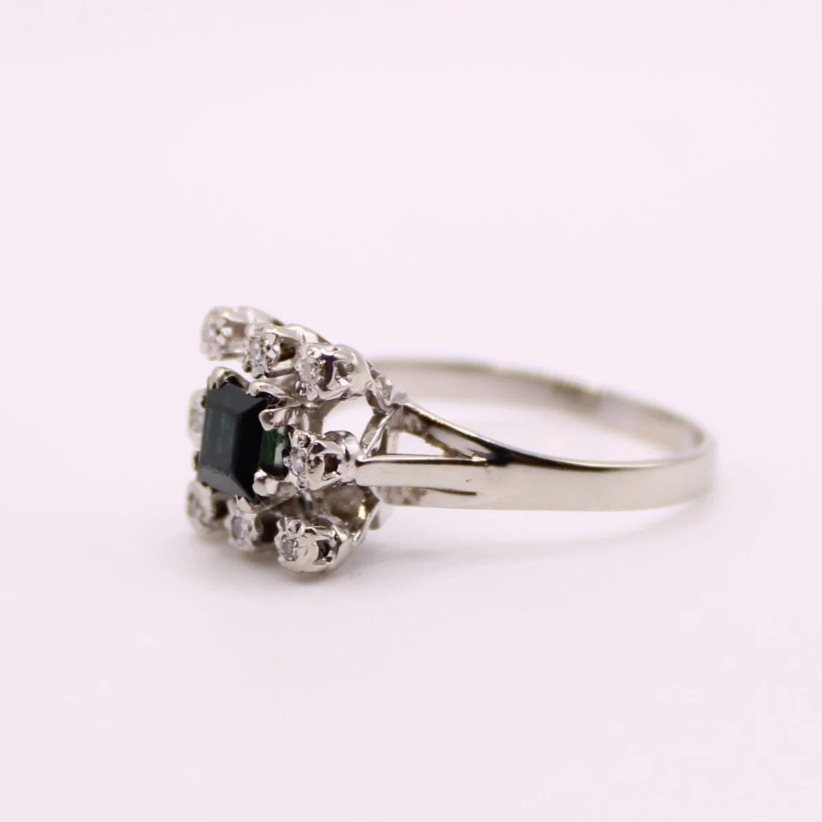 Bague Marguerite or blanc saphir et diamants - Image 6