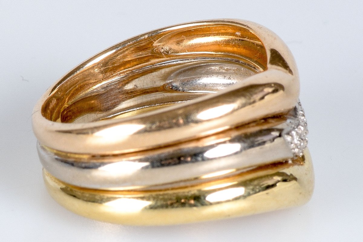 Bague Tricolore 18 carats ornés de diamants - Image 4