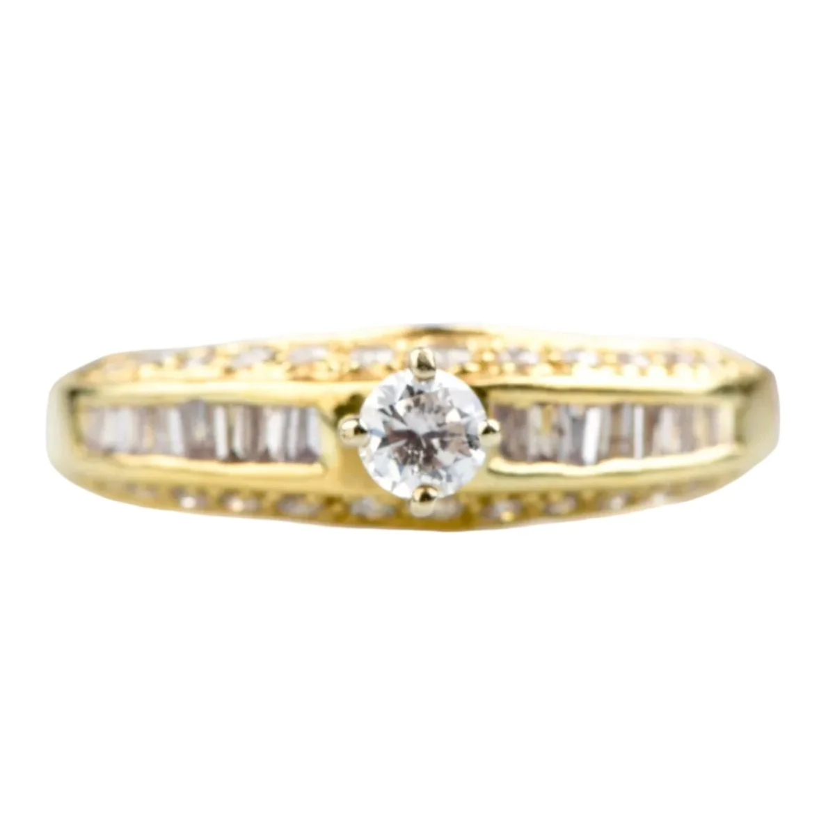 Bague en or jaune et diamants