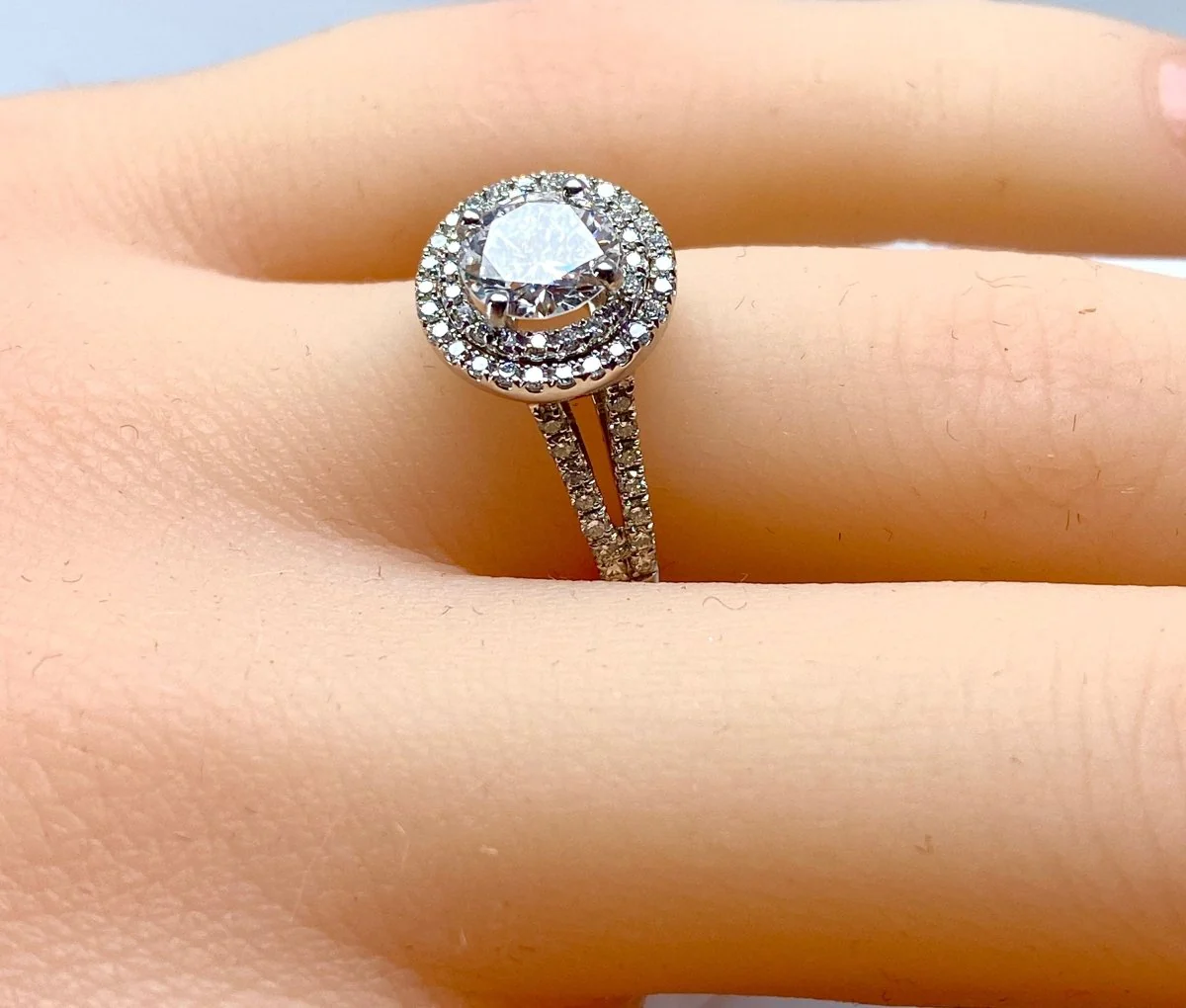 Bague en or blanc 18 carats, diamant 0,97 carat couleur E - Image 2