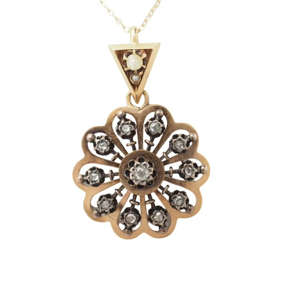 Pendentif en or rose, perles et diamants