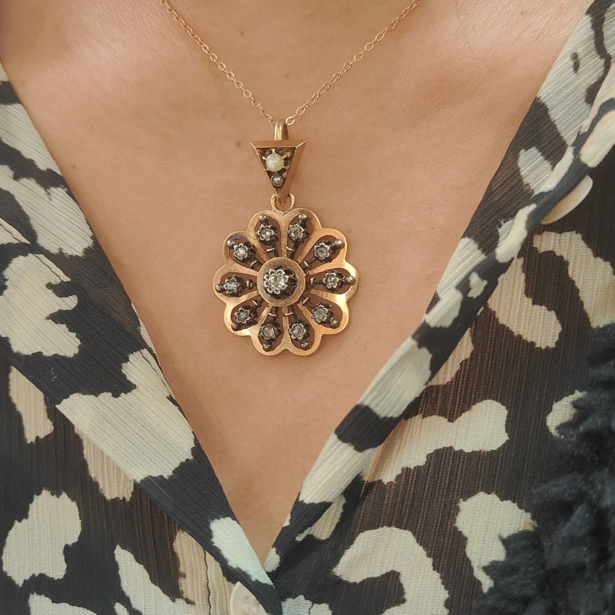Pendentif en or rose, perles et diamants - Image 2