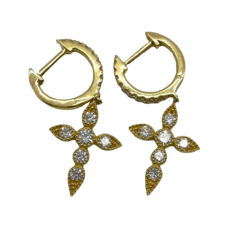 Boucles d'oreilles en or jaune et diamants