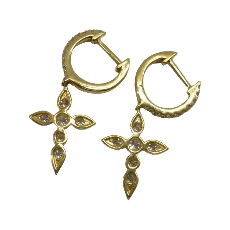 Boucles d'oreilles en or jaune et diamants - Image 2