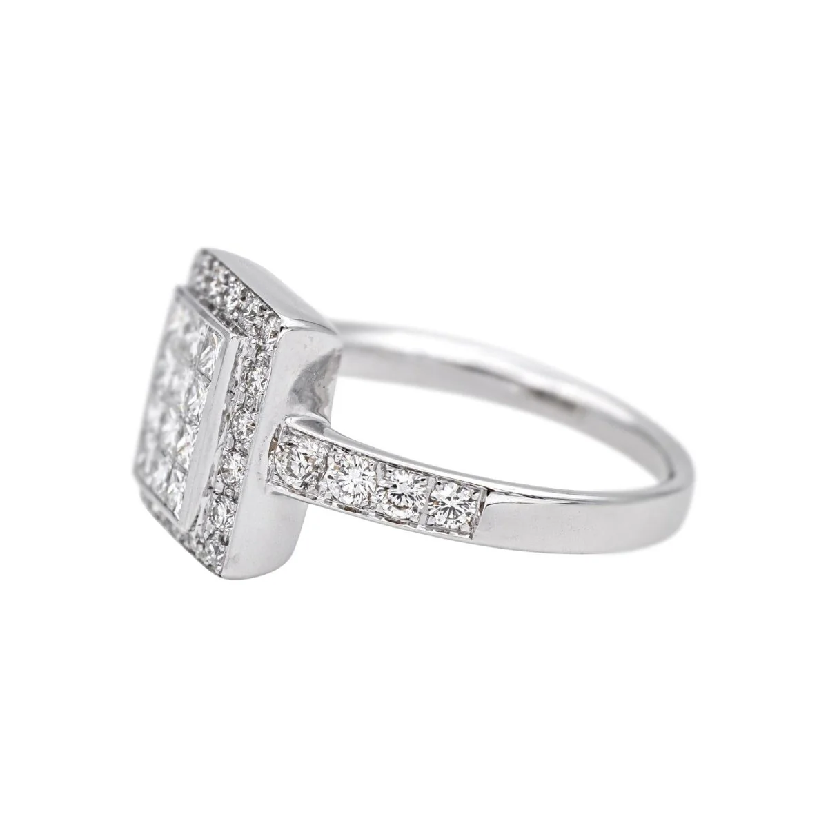 Bague Pavée en or blanc et diamants - Image 4