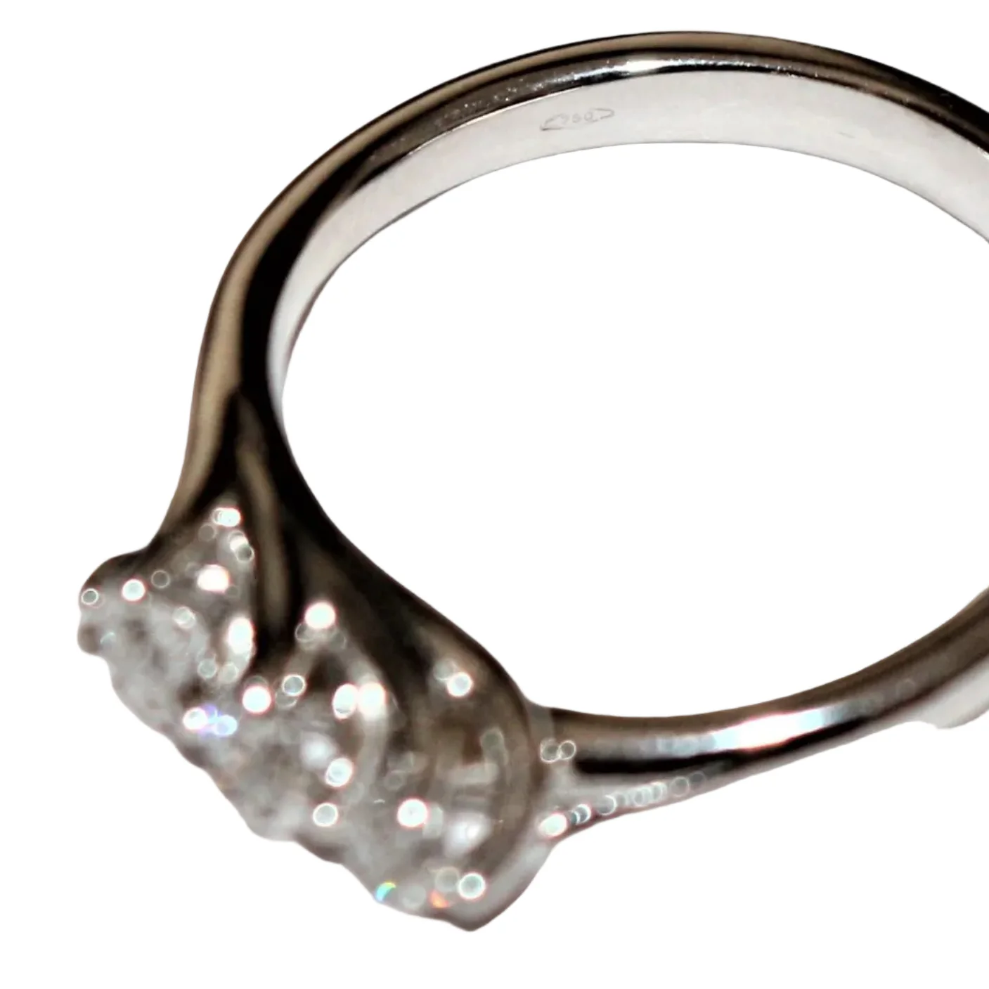 Bague Jarretière en or blanc et diamants - Image 3