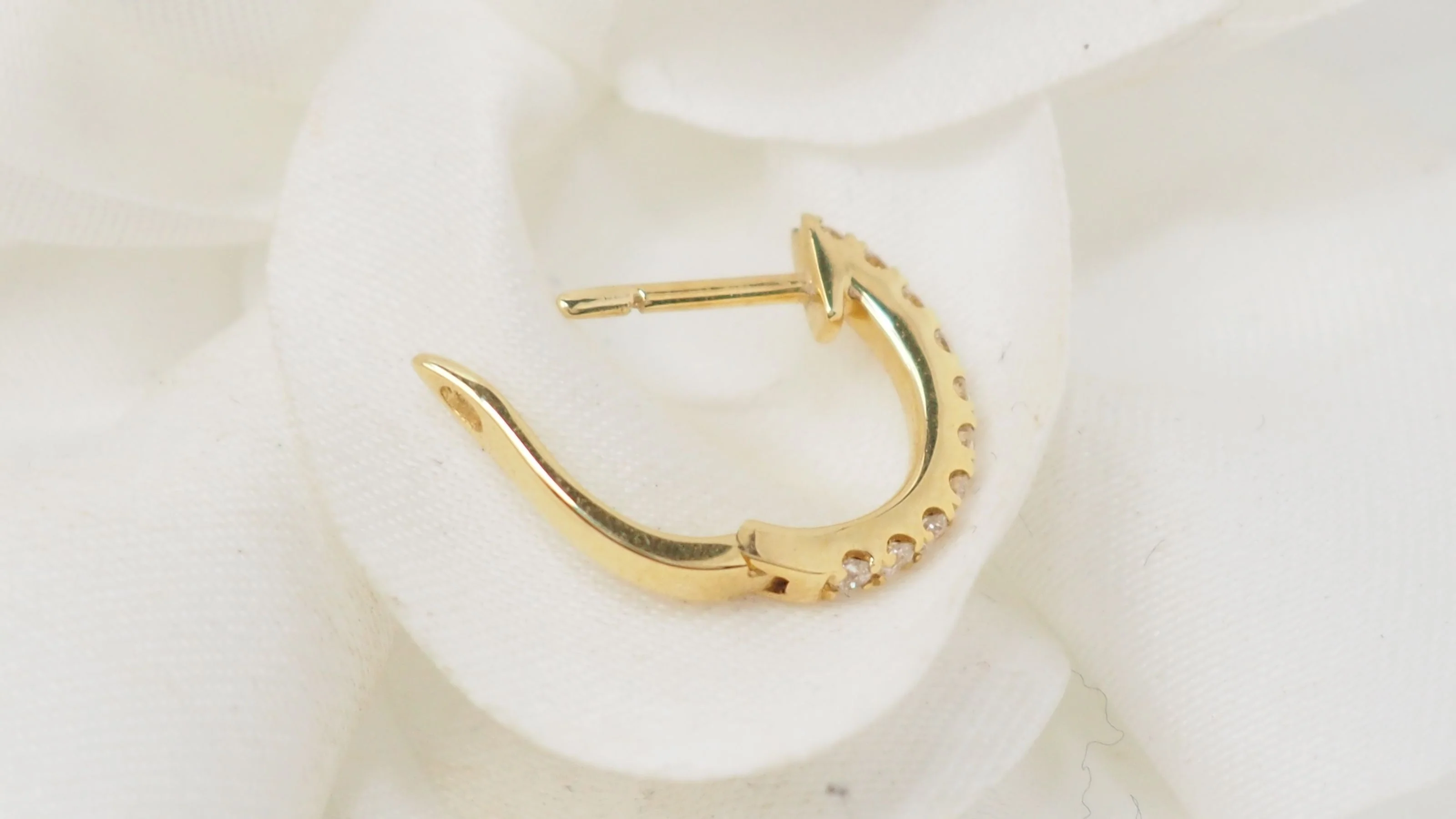 Boucles d'oreilles en or jaune et diamants - Image 7