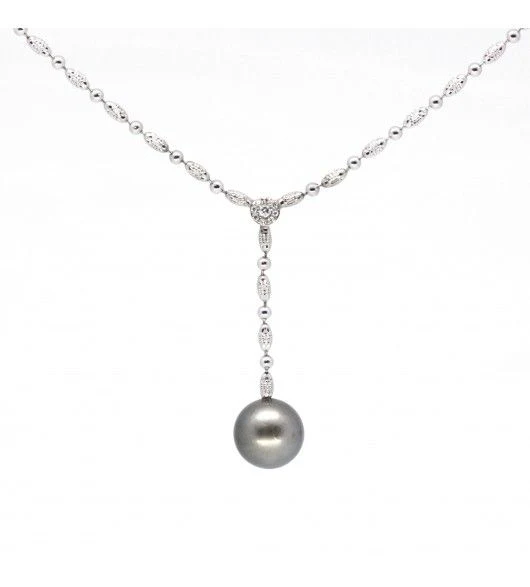 Collier - Or. Diamants et perle de Tahiti