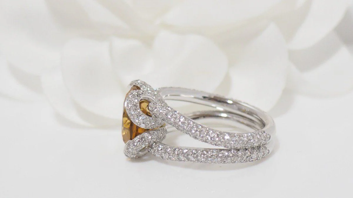 Bague pavage en or blanc et citrine - Image 6