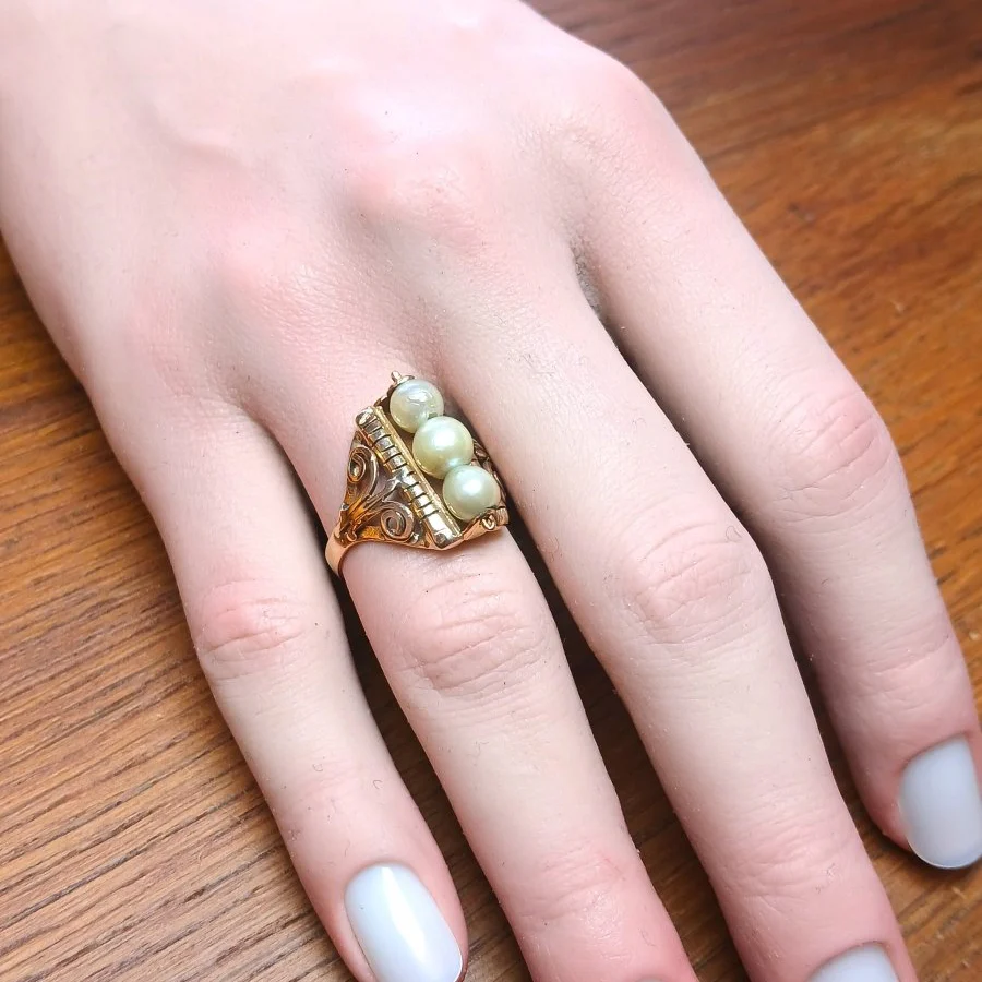 Bague Trilogie en or jaune et perles - Image 2