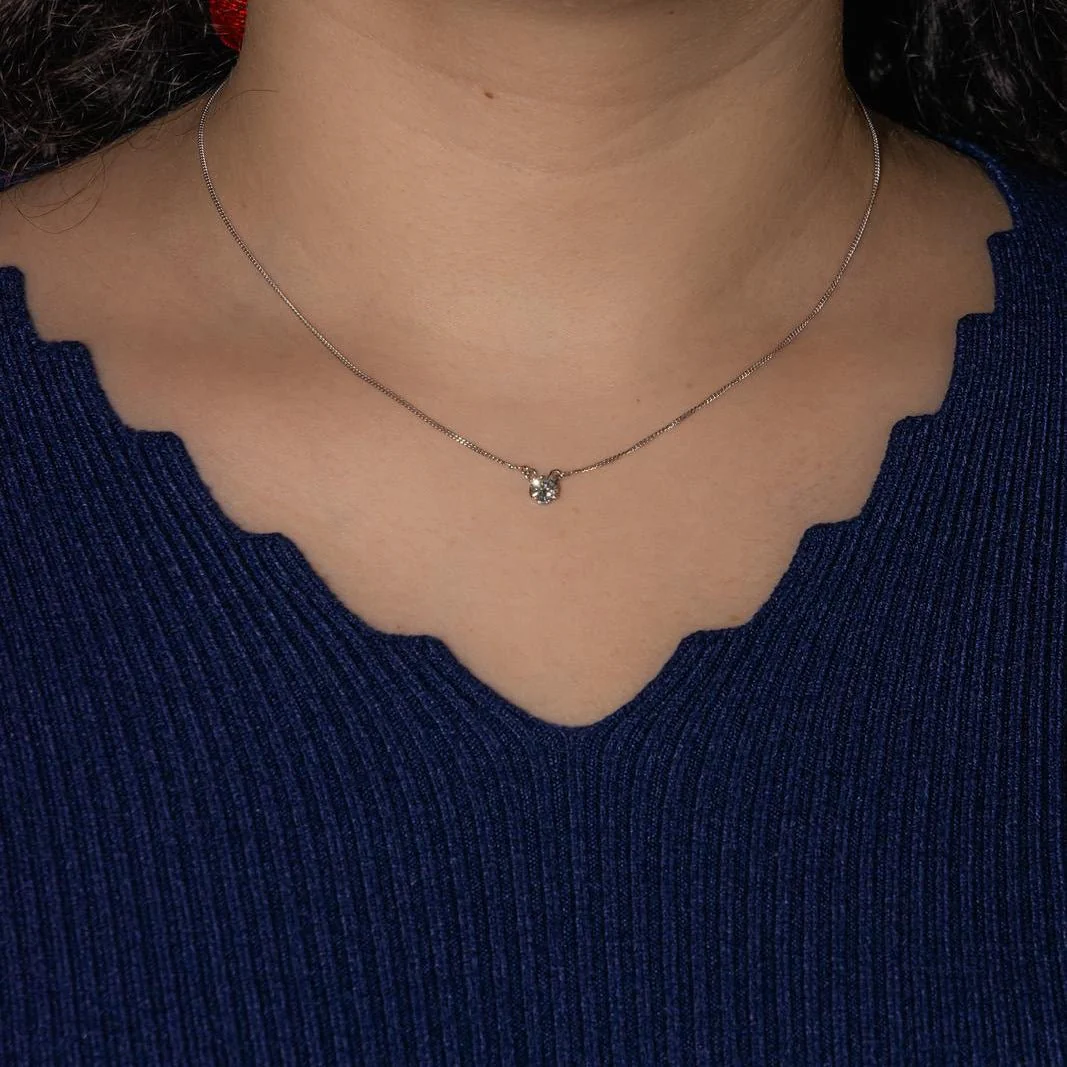 Collier Pendentif en or blanc et diamant - Image 2