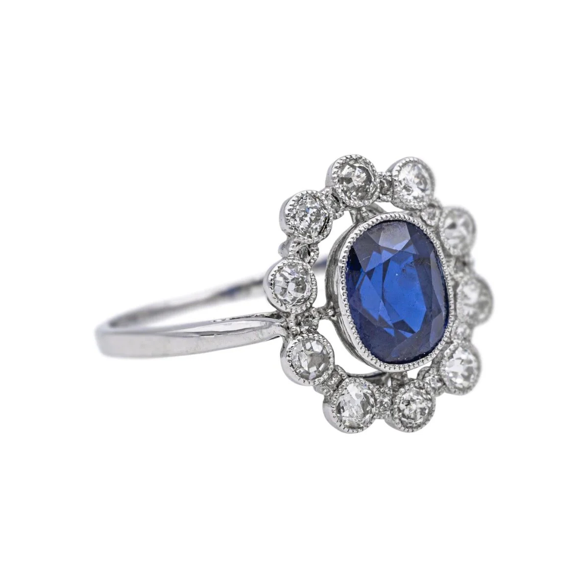 Bague Marguerite en platine, saphir et diamants - Image 6