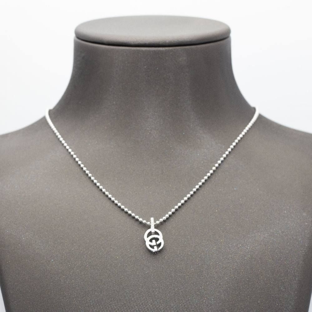 GUCCI Collier en or blanc et diamants. - Image 3