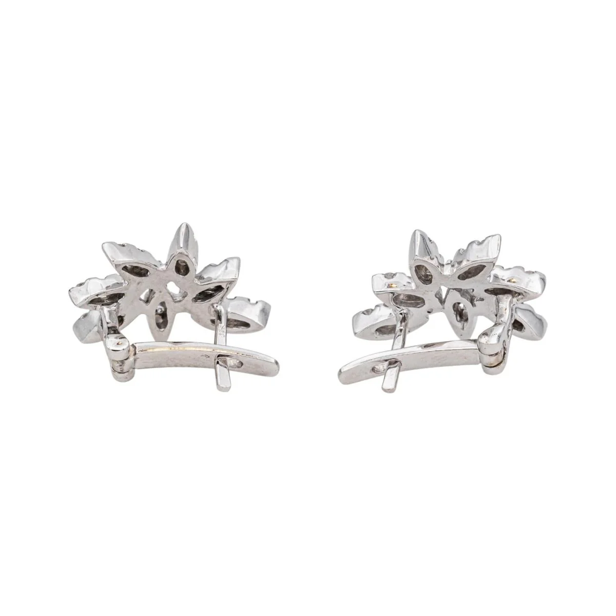 Boucles d'oreilles Clous en or blanc et diamant - Image 6