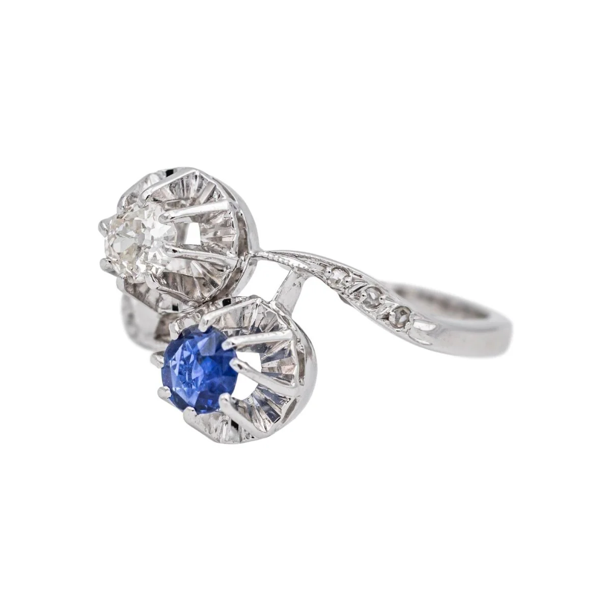 Bague Toi & Moi en or blanc, saphir et diamants - Image 3