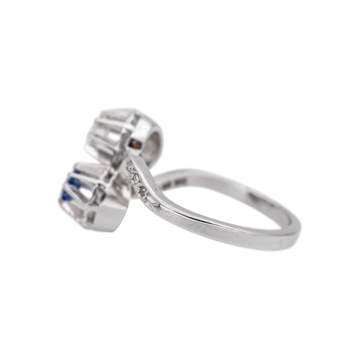 Bague Toi & Moi en or blanc, saphir et diamants - Image 4
