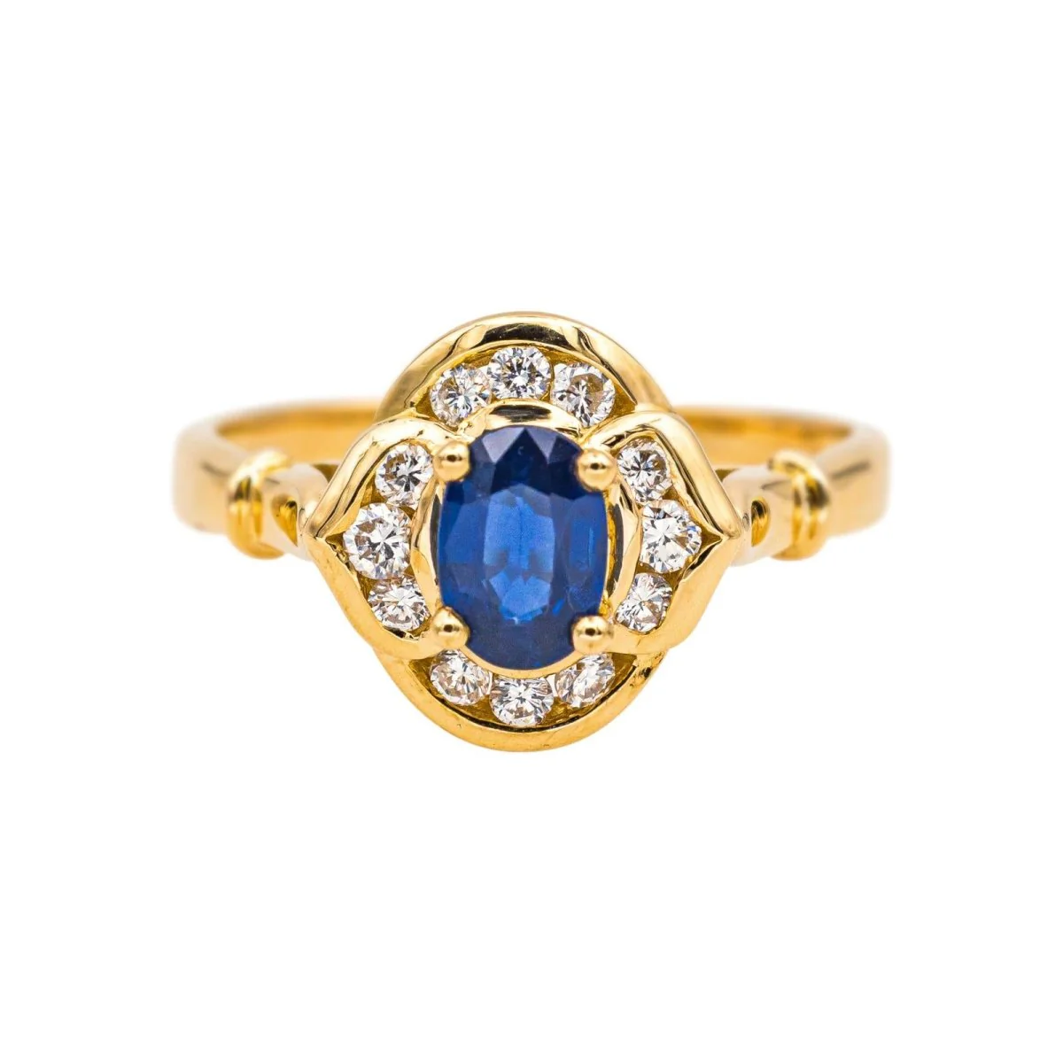 Bague Entourage en or jaune, saphir et diamants