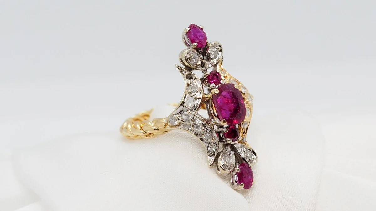 Bague Marquise En Or Bicolore, Rubis Et Diamants - Image 5