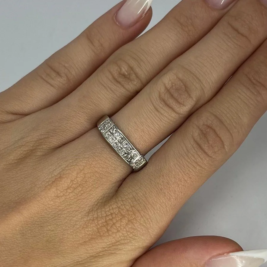 Bague Bandeau en or blanc et diamants - Image 2