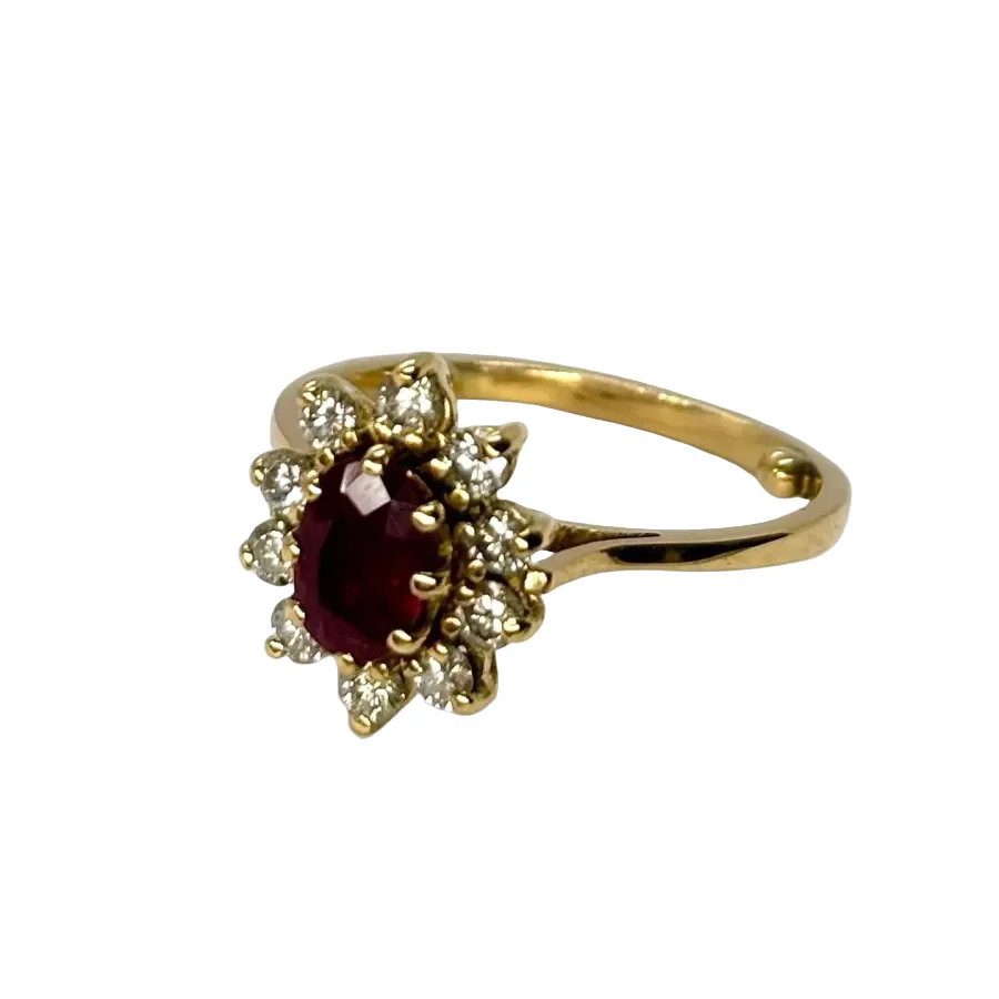 Bague Marguerite en or jaune, rubis, et diamants - Image 3
