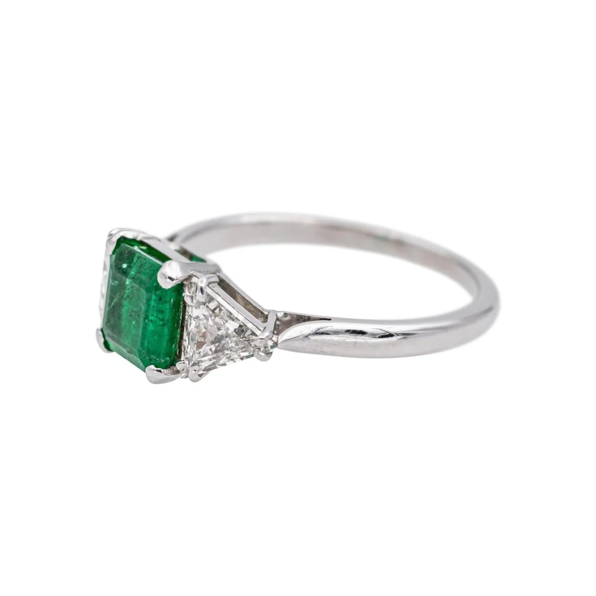 Bague Trilogie en or blanc, émeraude et diamants - Image 4