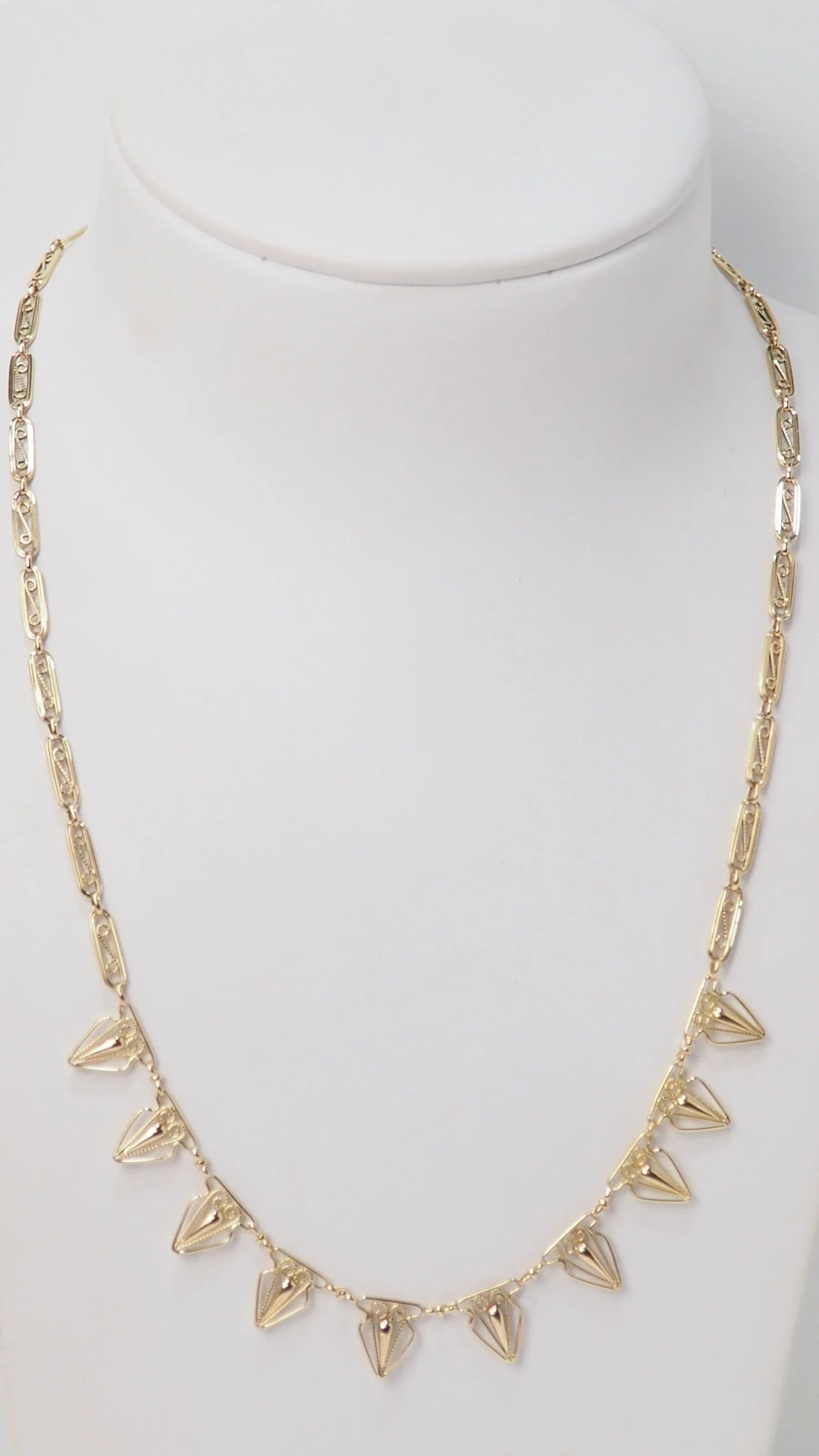 Collier draperie ancien en or jaune