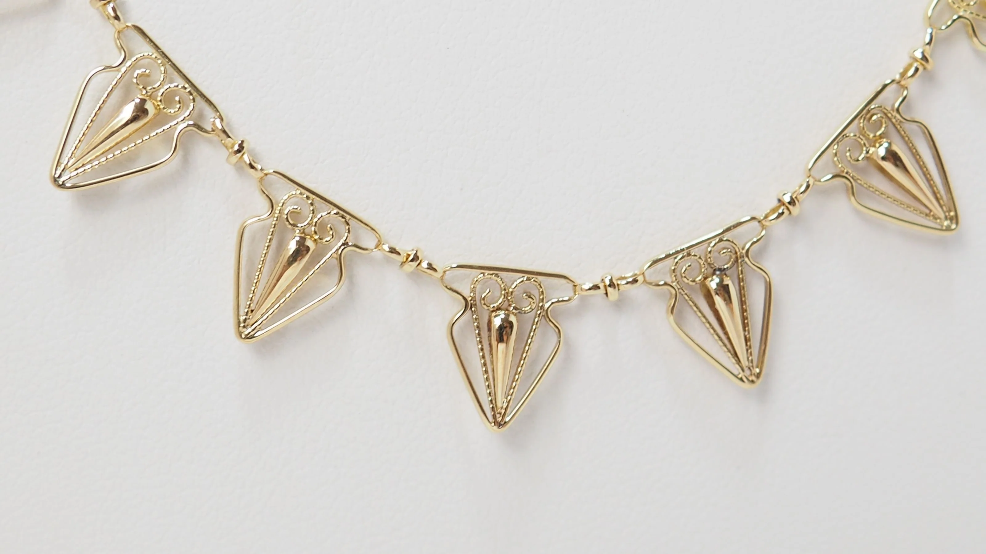 Collier draperie ancien en or jaune - Image 3