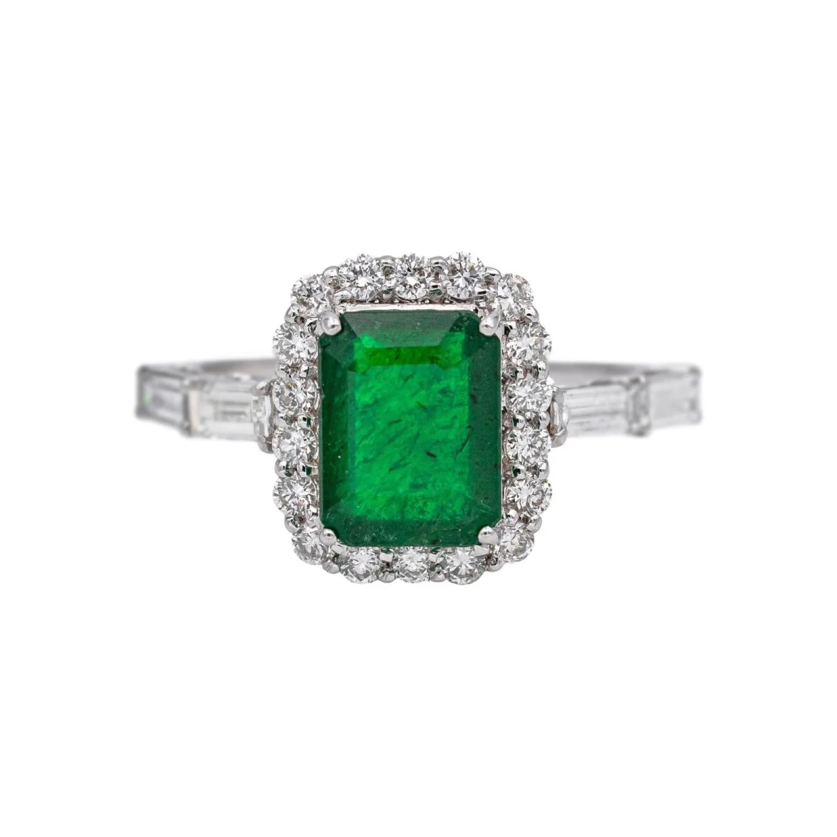 Bague Entourage en or blanc, émeraude et diamants