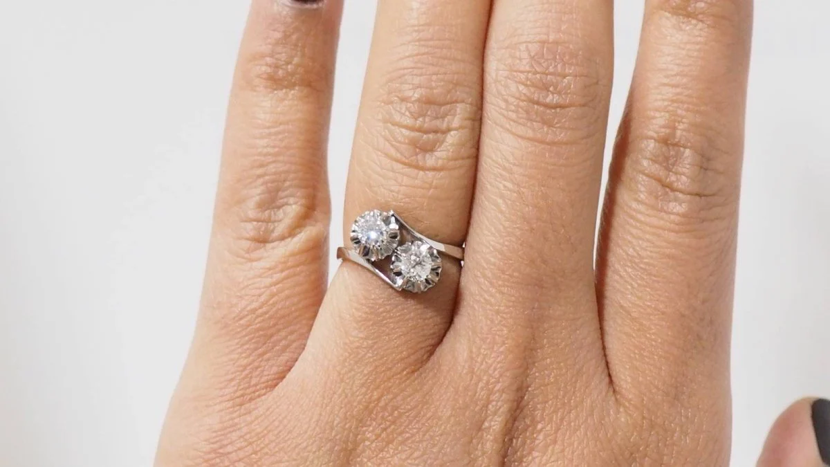 Bague Toi et Moi en or gris et diamants - Image 3