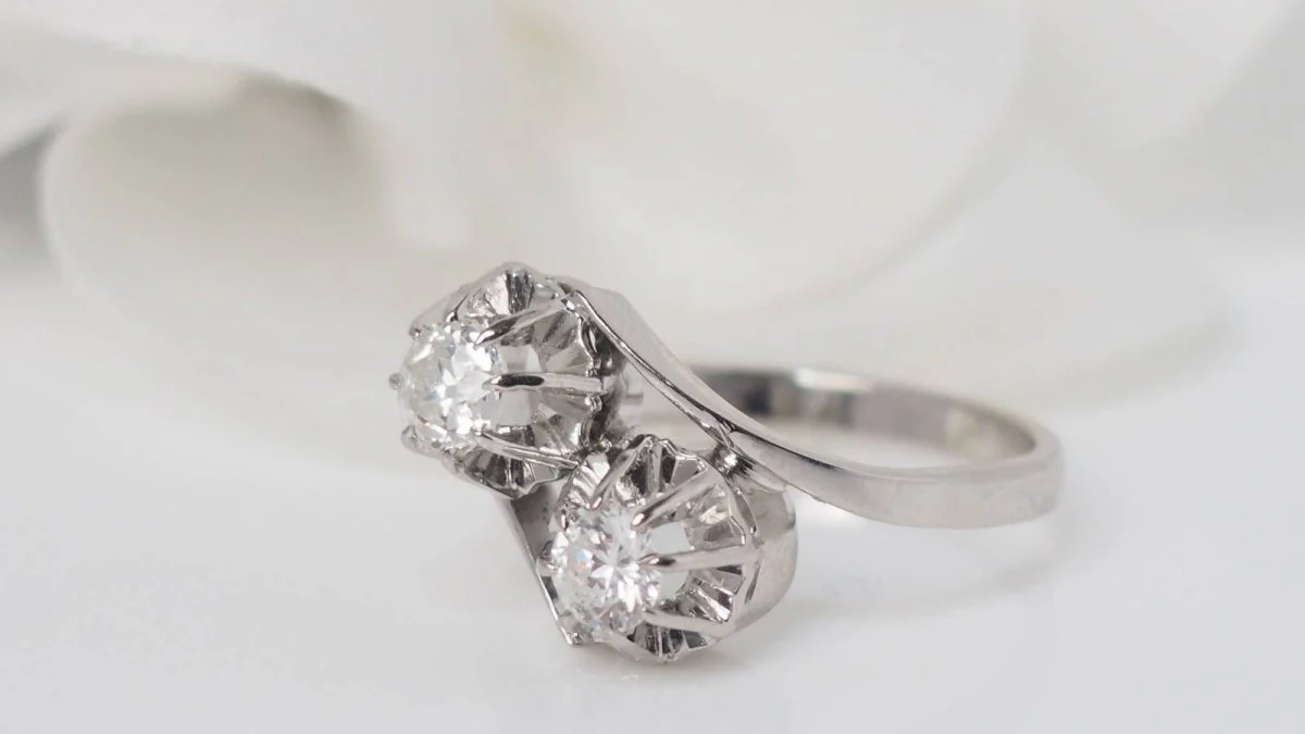 Bague Toi et Moi en or gris et diamants - Image 5