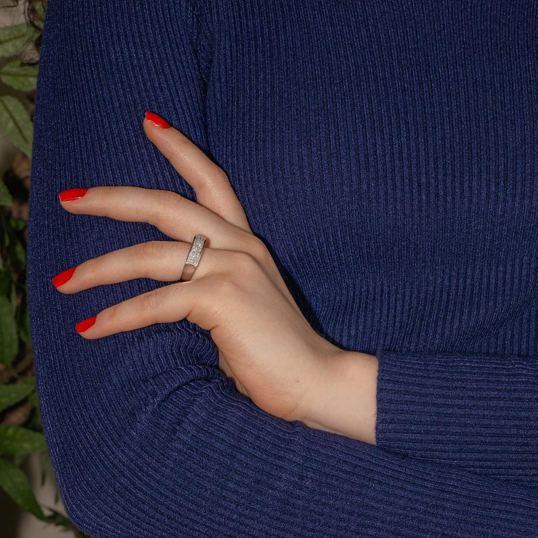 Bague en or blanc et diamants - Image 2